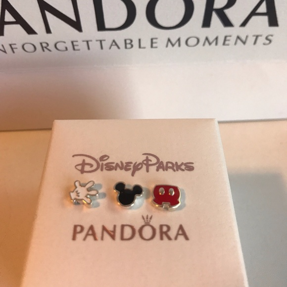Pandora Sparkling Locket & Chain w/ Disney Mickey - Picture 3 of 7